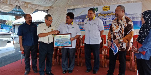 MAJLIS PENYERAHAN PROJEK HUB BAS PADANG BESAR - 16.1.2020